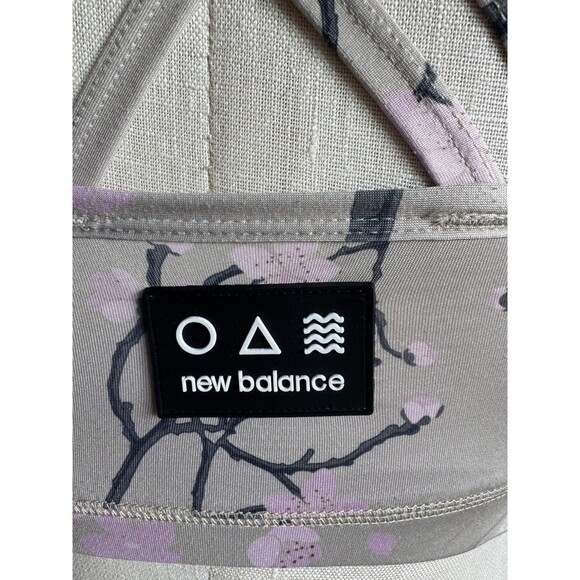New Balance Sports Bra Strappy Crisscross Floral Stretch Size M Women - Picture 8 of 8